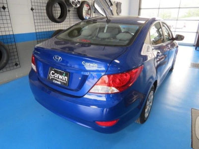 2012 Hyundai Accent GLS