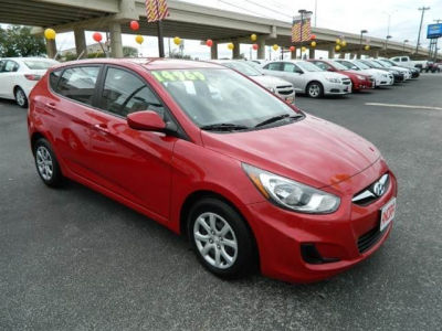 2012 Hyundai Accent  GS