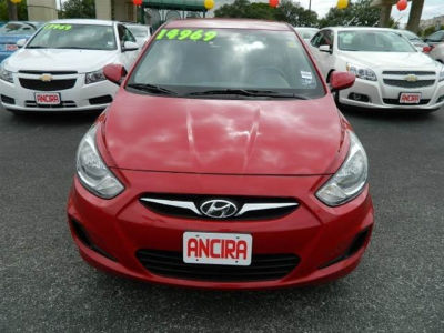 2012 Hyundai Accent  GS