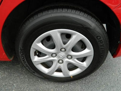 2012 Hyundai Accent  GS