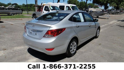 2013 Hyundai Accent  GLS