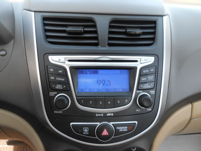 2012 Hyundai Accent GLS