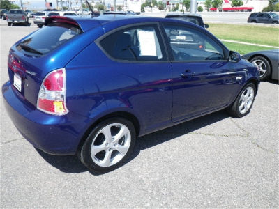 2011 Hyundai Accent  SE