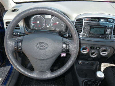 2011 Hyundai Accent  SE