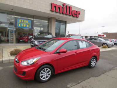 2012 Hyundai Accent GLS