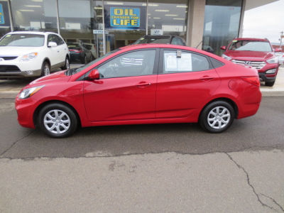 2012 Hyundai Accent  GLS