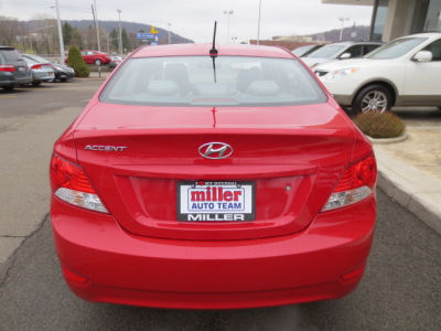 2012 Hyundai Accent  GLS