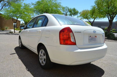 2011 Hyundai Accent  GLS