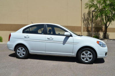 2011 Hyundai Accent  GLS