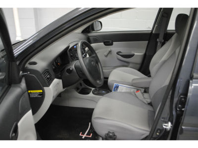 2011 Hyundai Accent  GLS