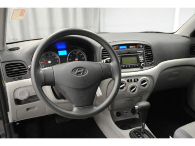 2011 Hyundai Accent  GLS