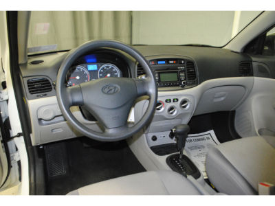 2011 Hyundai Accent  GLS