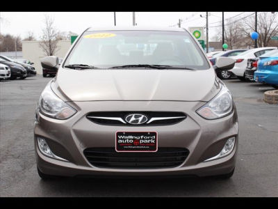 2012 Hyundai Accent  GLS