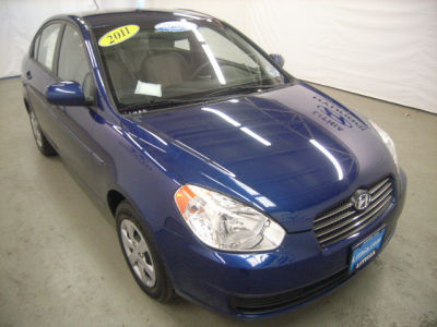 2011 Hyundai Accent  GLS