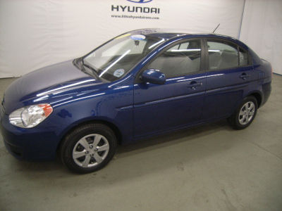 2011 Hyundai Accent  GLS