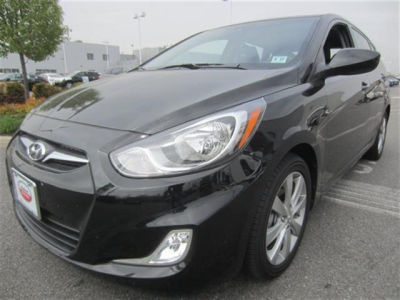 2012 Hyundai Accent  SE