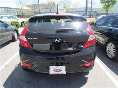 2012 Hyundai Accent  SE