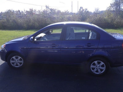 2011 Hyundai Accent GLS