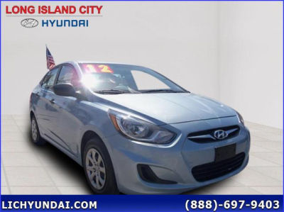 2012 Hyundai Accent  GLS