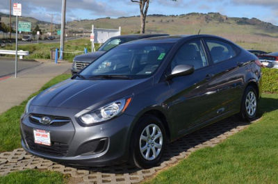 2012 Hyundai Accent  GLS