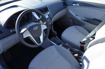 2012 Hyundai Accent  GLS