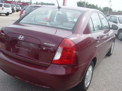 2010 Hyundai Accent GLS