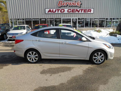 2012 Hyundai Accent GLS