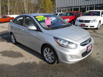 2012 Hyundai Accent GLS