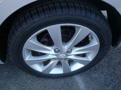 2012 Hyundai Accent  SE