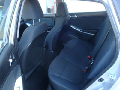 2012 Hyundai Accent  SE