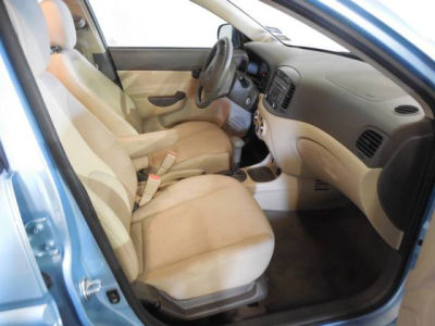 2011 Hyundai Accent  GLS