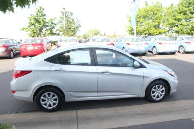 2012 Hyundai Accent GLS