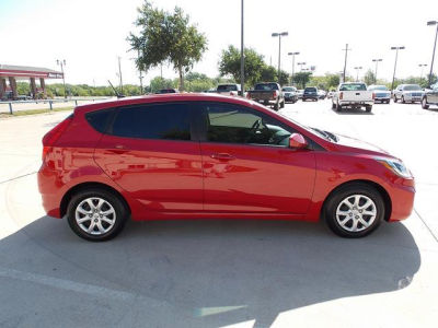 2012 Hyundai Accent  GS