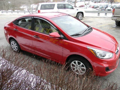 2012 Hyundai Accent  GLS