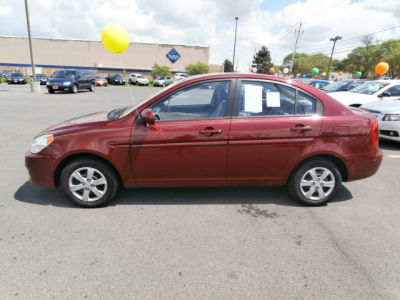 2011 Hyundai Accent  GLS