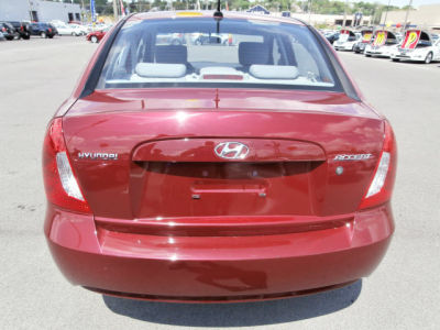 2011 Hyundai Accent  GLS