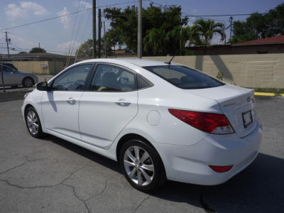 2012 Hyundai Accent  GLS