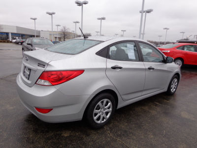 2012 Hyundai Accent  GLS
