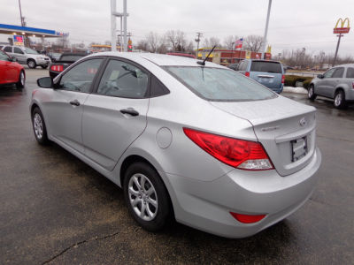 2012 Hyundai Accent  GLS