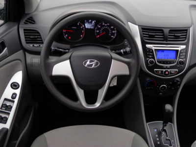 2012 Hyundai Accent  GLS