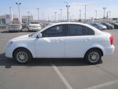 2010 Hyundai Accent  GLS