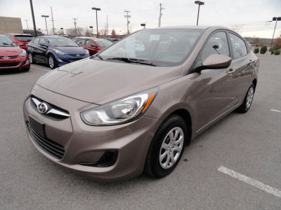 2012 Hyundai Accent GLS