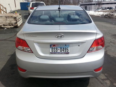 2012 Hyundai Accent  GLS