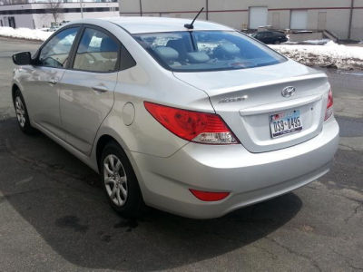 2012 Hyundai Accent  GLS