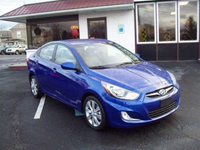 2012 Hyundai Accent GLS