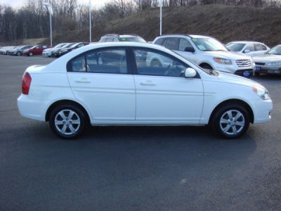 2011 Hyundai Accent GLS