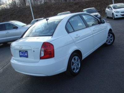 2011 Hyundai Accent GLS