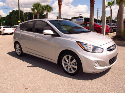 2012 Hyundai Accent SE