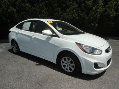 2012 Hyundai Accent GLS