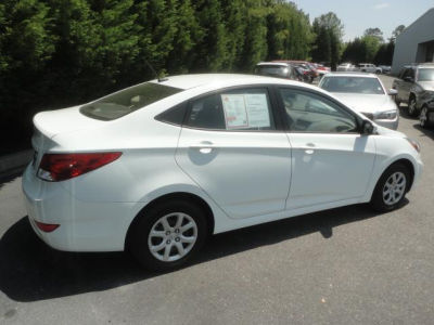 2012 Hyundai Accent  GLS